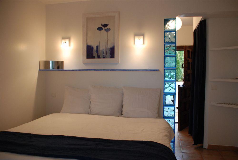 Aloasis Bed & Breakfast Grimaud Exterior photo